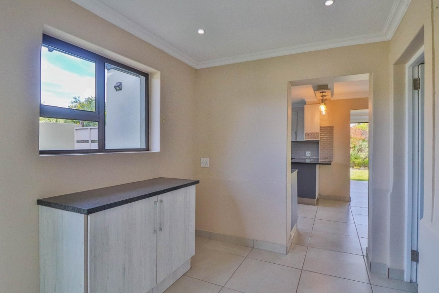 4 Bedroom Property for Sale in Hartenbos Landgoed Western Cape